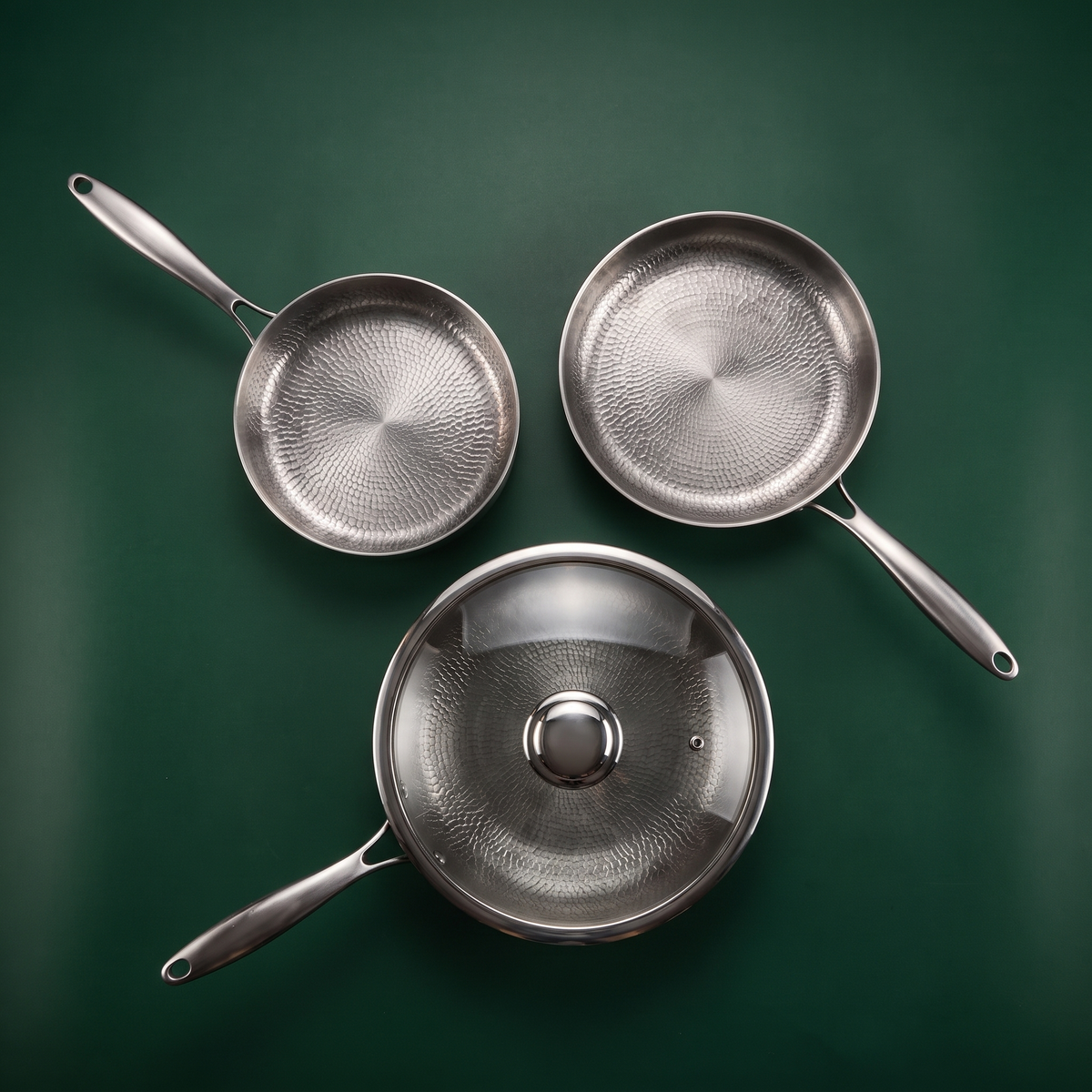 Handgehämmertes Titan-Pfannenset – 3-teilig + Deckel