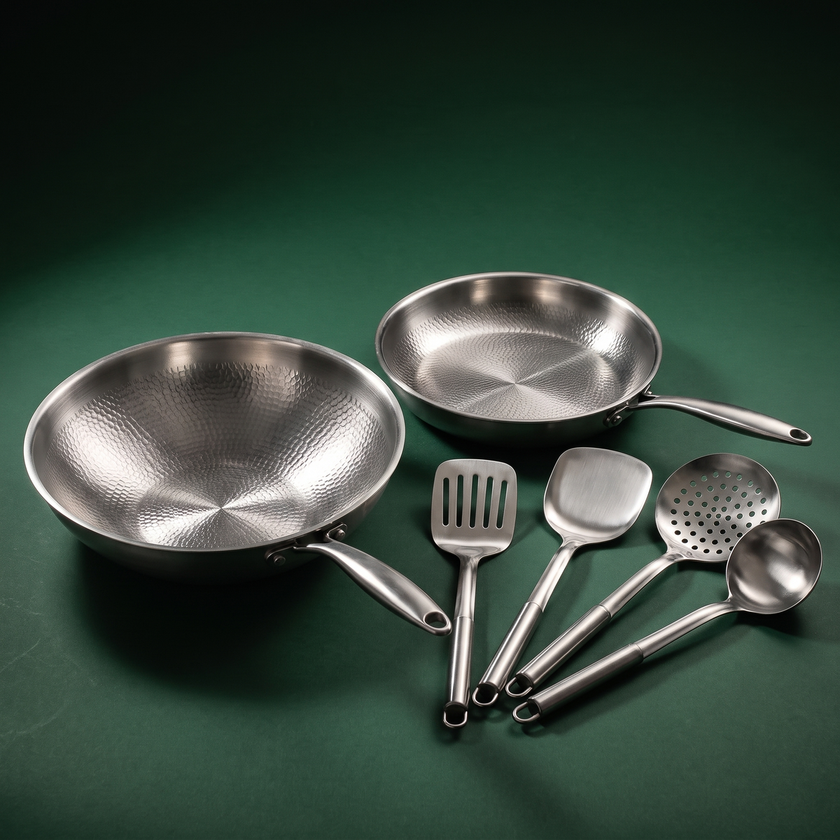 Titan Wok & Pfannen-Set mit Küchenhelfern – 26 cm